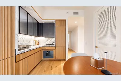 135 E 47th Street #22F, New York, NY 10017 - Photo 11
