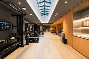 135 E 47th St, New York, NY 10017 - Photo 35