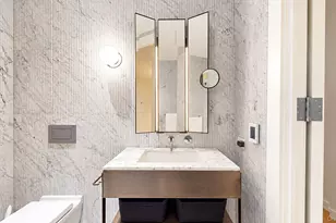 135 E 47th St, New York, NY 10017 - Photo 19