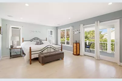 241 W Pine Street, Long Beach, NY 11561 - Photo 23