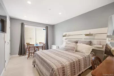 241 W Pine Street, Long Beach, NY 11561 - Photo 21