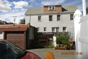 82-51 Penelope Ave, Middle Village, NY 11379 - Photo 15
