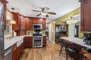 84 Tower St, Sayville, NY 11782 - Photo 7