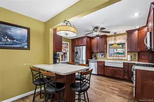 84 Tower St, Sayville, NY 11782 - Photo 15