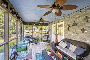 84 Tower St, Sayville, NY 11782 - Photo 23
