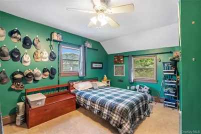 84 Tower Street, Sayville, NY 11782 - Photo 25