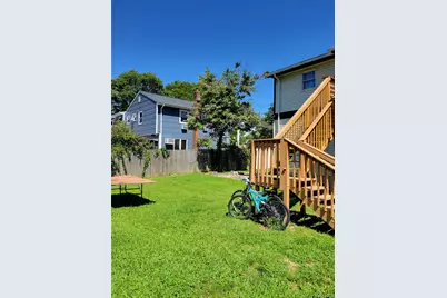 1053 Martinstein Avenue, Bay Shore, NY 11706 - Photo 5