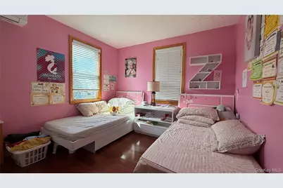 160-30 76th Road, Fresh Meadows, NY 11366 - Photo 5
