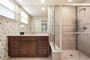 28 Hampton Ct, Woodbury, NY 11797 - Photo 25