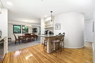 28 Hampton Ct, Woodbury, NY 11797 - Photo 11