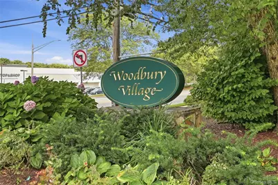 28 Hampton Court, Woodbury, NY 11797 - Photo 33