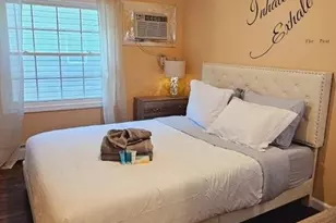 100-14 199th St, Hollis, NY 11423 - Photo 13