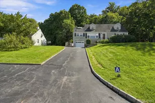 3494 Overlook Ave, Yorktown Heights, NY 10598 - Photo 3