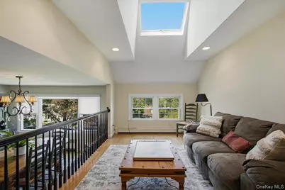3494 Overlook Avenue, Yorktown Heights, NY 10598 - Photo 11