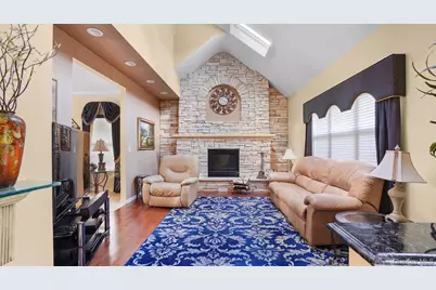 25 Laurel Lane, Holtsville, NY 11742 - Photo 23