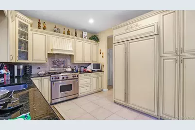 25 Laurel Lane, Holtsville, NY 11742 - Photo 29