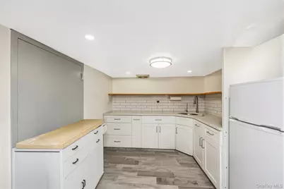 164-36 76th Avenue, Fresh Meadows, NY 11366 - Photo 21