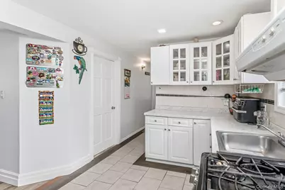 32 Franklin Street, East Rockaway, NY 11518 - Photo 5