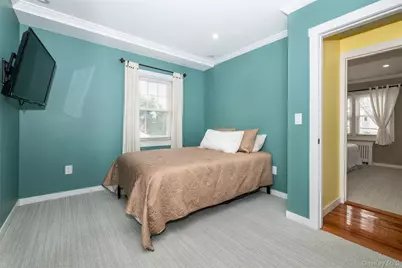 54 Ronalds Avenue, New Rochelle, NY 10801 - Photo 17