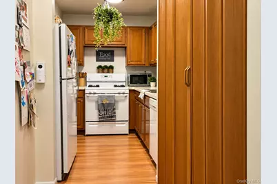 209-45 26th Avenue #3F, Bayside, NY 11360 - Photo 7