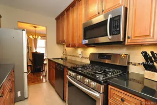 10 Old Mamaroneck Rd, White Plains, NY 10605 - Photo 11