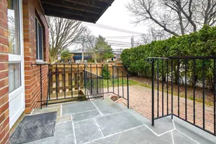2 Pequot Ave, Port Washington, NY 11050 - Photo 23