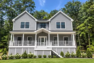 18 Overton Pass, Saint James, NY 11780 - Photo 3