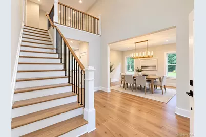 18 Overton Pass, Saint James, NY 11780 - Photo 7