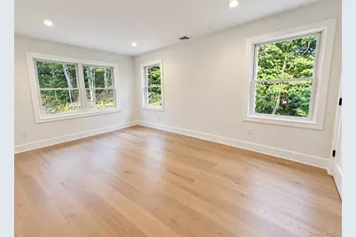 18 Overton Pass, Saint James, NY 11780 - Photo 23