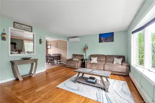 7 Eckert St, Huntington Station, NY 11746 - Photo 5
