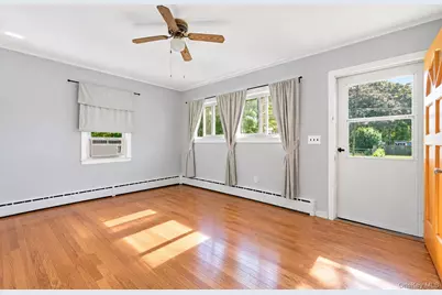 995 Schoolhouse Road, Cutchogue, NY 11935 - Photo 5