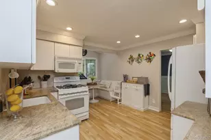 16 Wren Dr, Hauppauge, NY 11788 - Photo 11