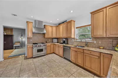 1001 Orion Court, Merrick, NY 11566 - Photo 7