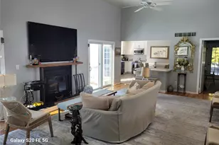 10 Glenmore Dr, Hampton Bays, NY 11946 - Photo 5