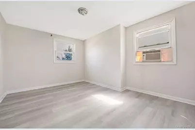 82 Pengon Circle, East Meadow, NY 11554 - Photo 15