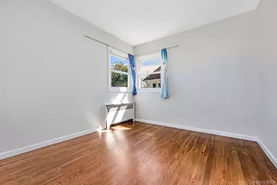 82 Pengon Circle, East Meadow, NY 11554 - Photo 17