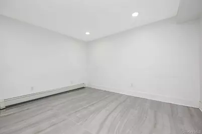 82 Pengon Circle, East Meadow, NY 11554 - Photo 27