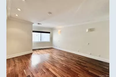 100 Cuttermill Road #3H, Great Neck, NY 11021 - Photo 3