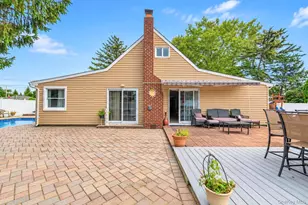 54 Pacific Ave, Deer Park, NY 11729 - Photo 7