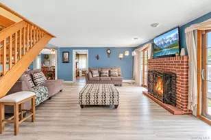 54 Pacific Ave, Deer Park, NY 11729 - Photo 19