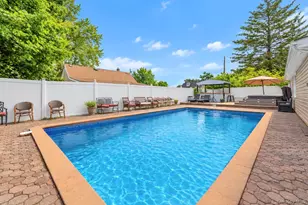 54 Pacific Ave, Deer Park, NY 11729 - Photo 3
