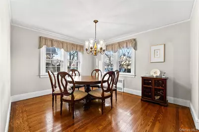 43-24 Morgan Street, Little Neck, NY 11363 - Photo 5