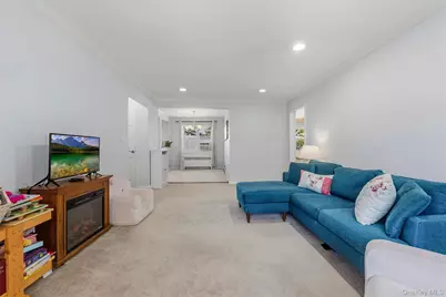 121 N Broadway #22K, White Plains, NY 10603 - Photo 11