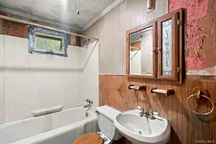 107 Rock Cut Rd, Newburgh, NY 12550 - Photo 13