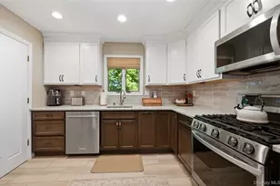 14 Young St, Cortlandt Manor, NY 10567 - Photo 5