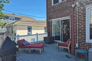 327 E Pine St, Long Beach, NY 11561 - Photo 13