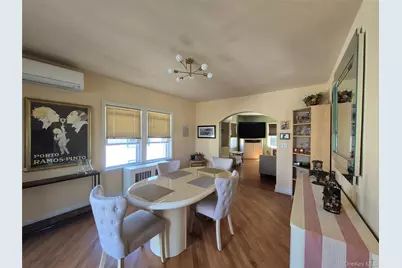 327 E Pine Street, Long Beach, NY 11561 - Photo 7