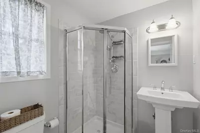 23 Apple Tree Drive, Hauppauge, NY 11788 - Photo 15