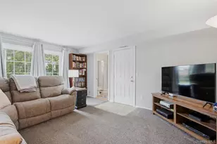 23 Apple Tree Dr, Hauppauge, NY 11788 - Photo 13