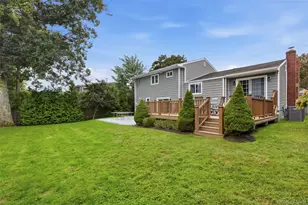 23 Apple Tree Dr, Hauppauge, NY 11788 - Photo 25